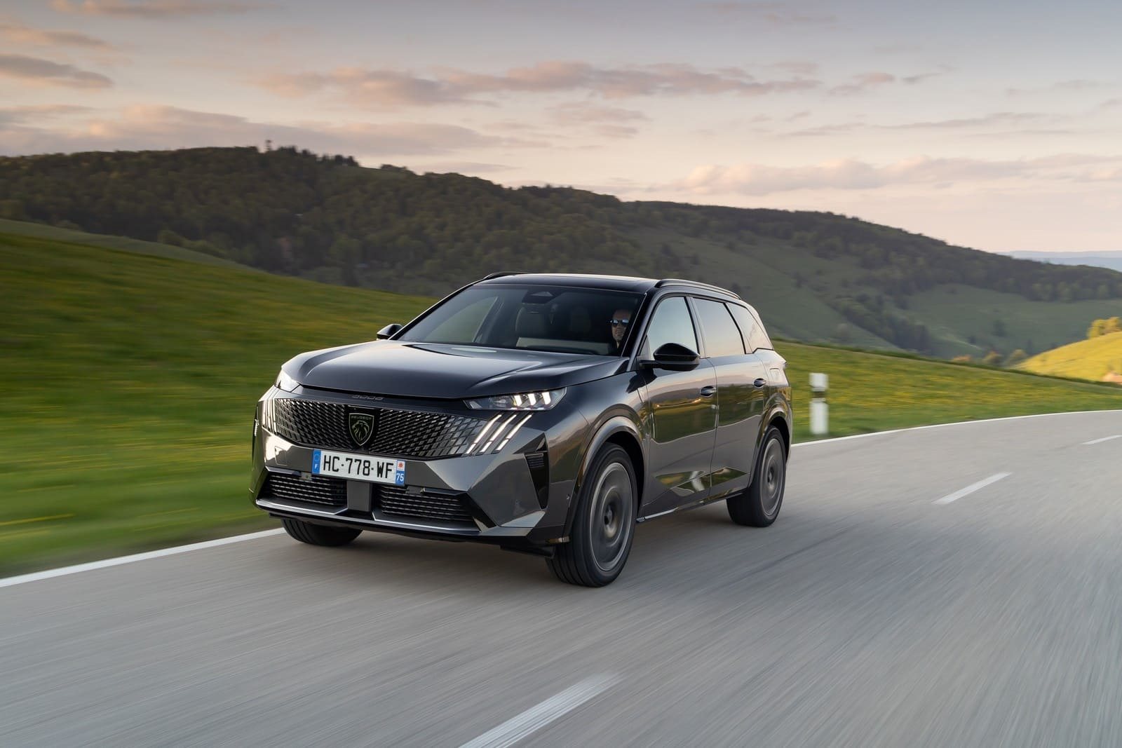 2025 - PEUGEOT E-5008 DUAL MOTOR TITANE GREY, foto 29