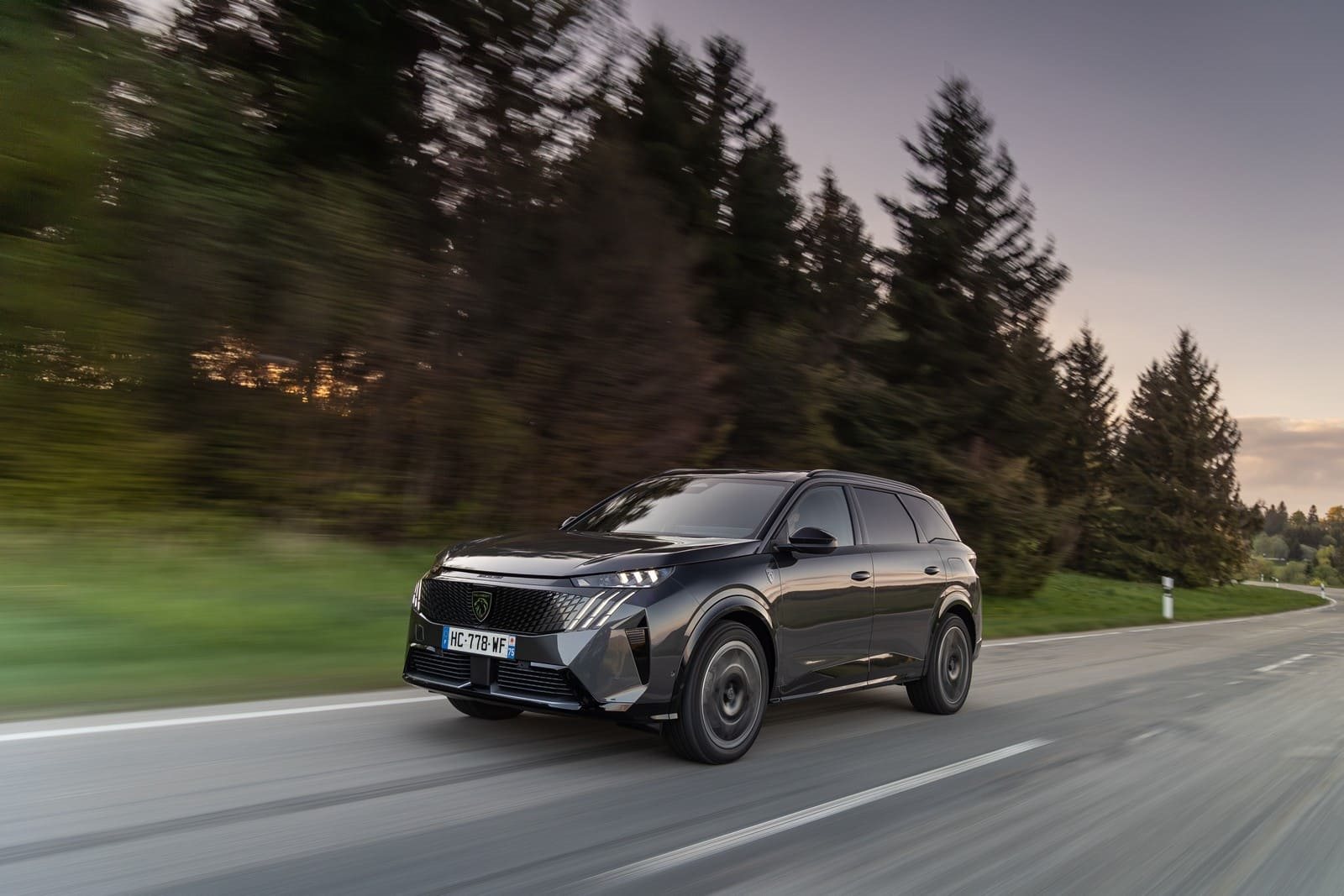 2025 - PEUGEOT E-5008 DUAL MOTOR TITANE GREY, foto 32