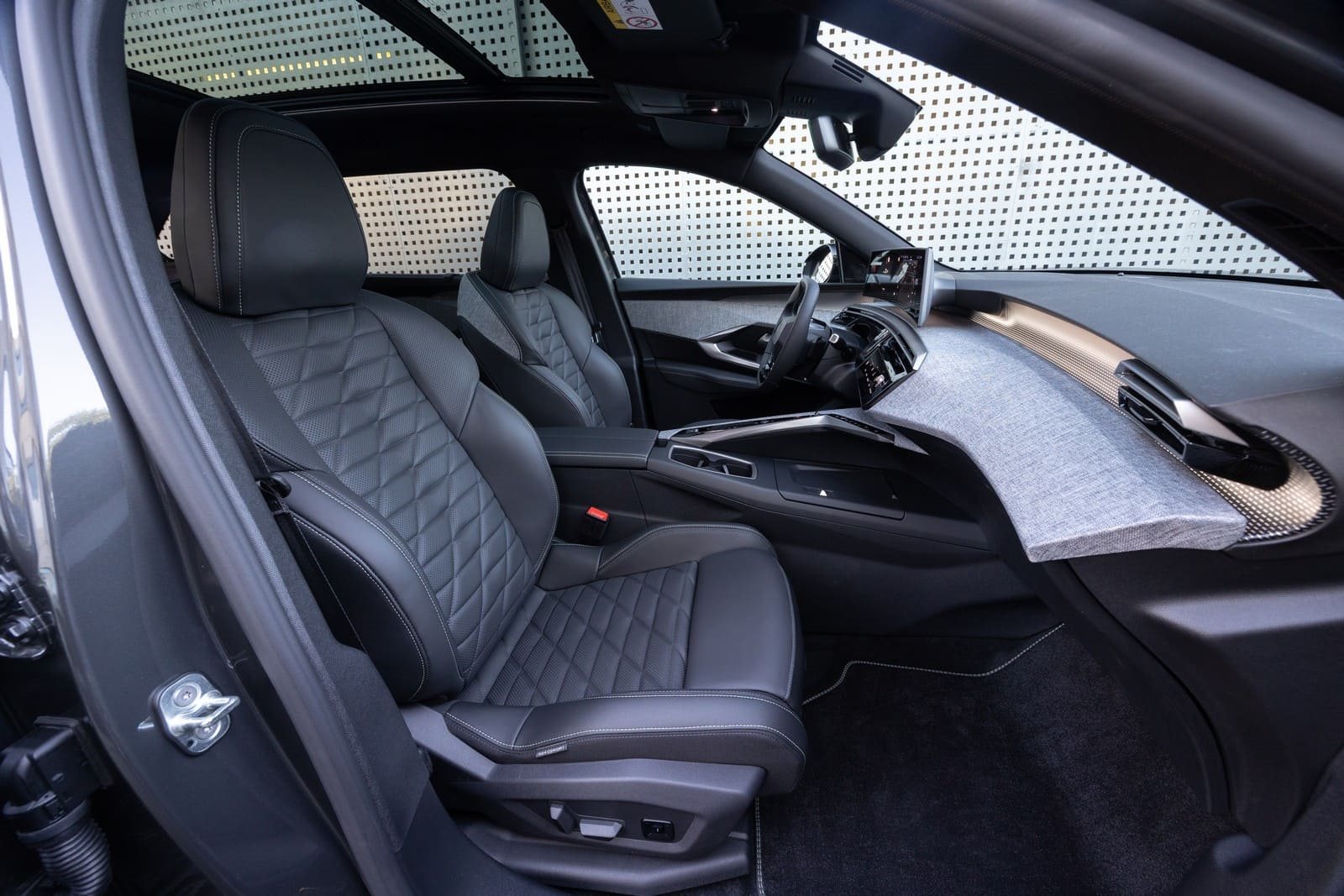 2025 - PEUGEOT E-5008 DUAL MOTOR TITANE GREY, foto 65