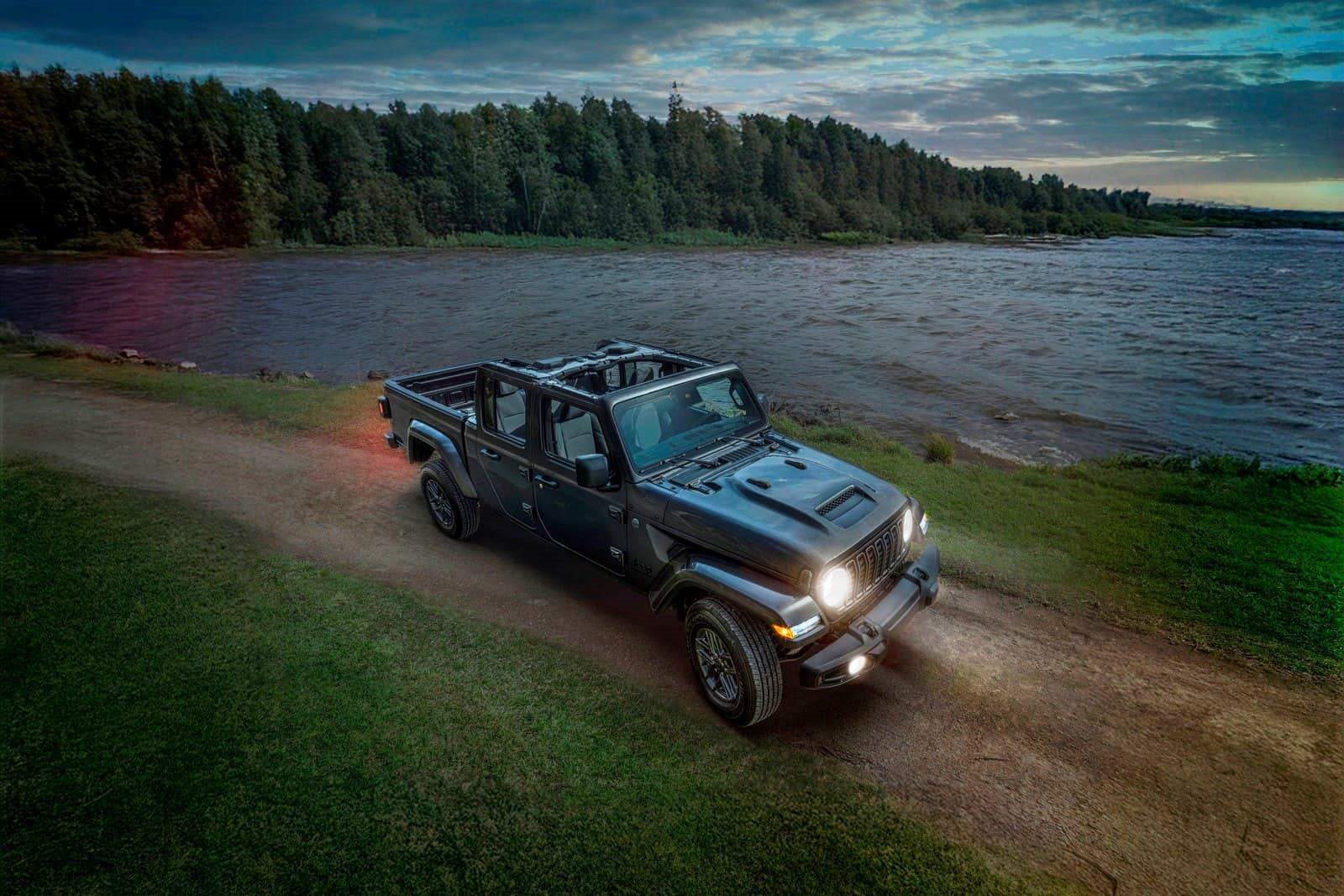 JEEP GLADIATOR DARK SKY EDITION, foto 2