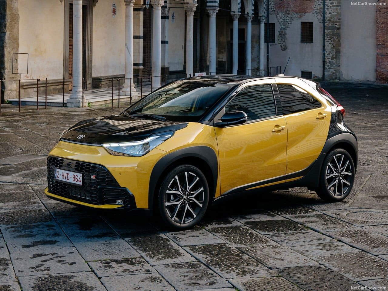 TOYOTA AYGO X HYBRID, foto 2
