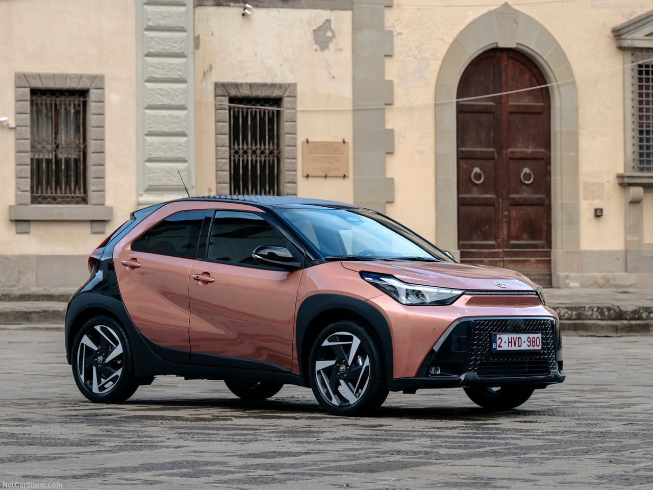 TOYOTA AYGO X HYBRID, foto 9