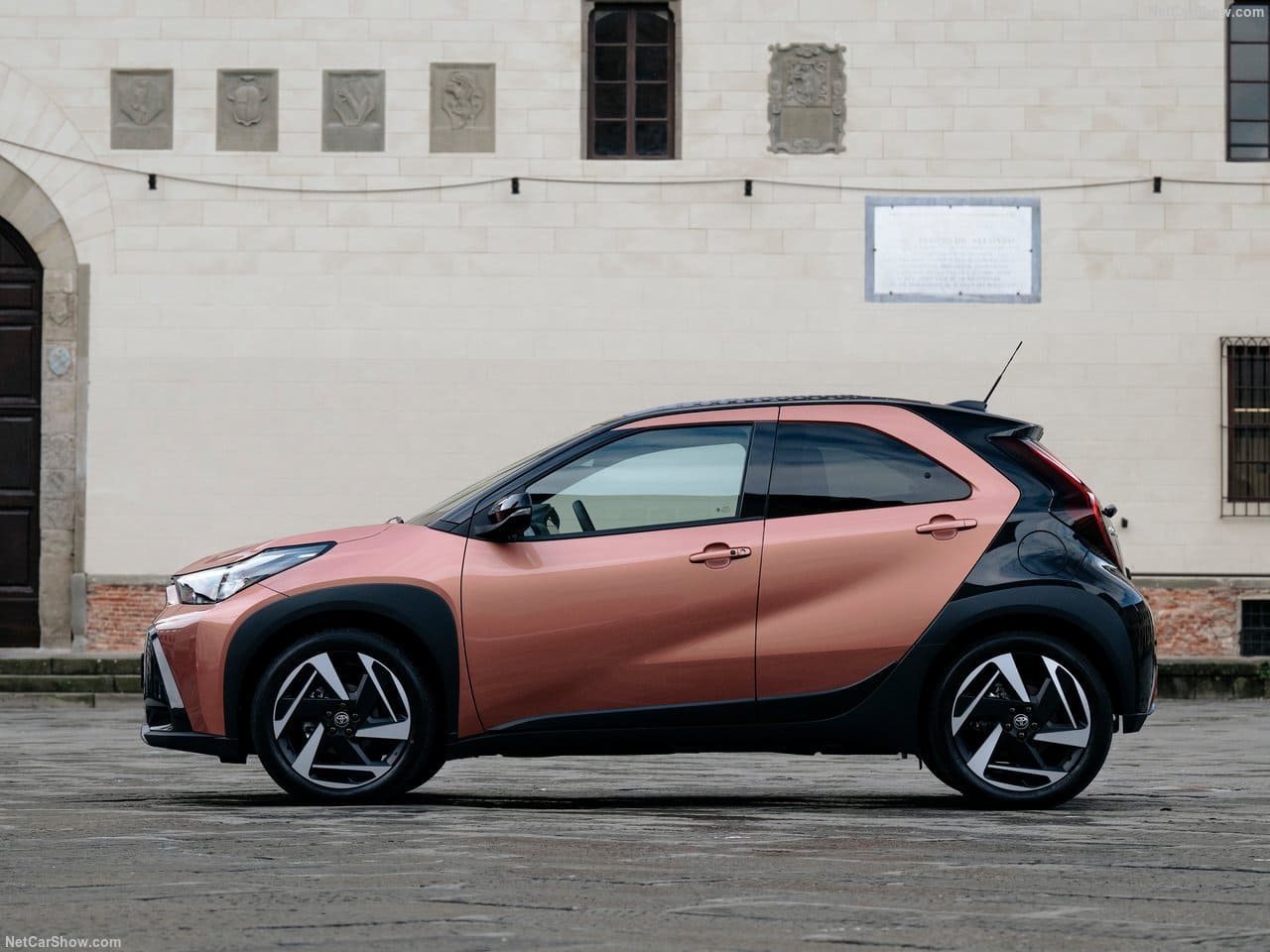 TOYOTA AYGO X HYBRID, foto 35