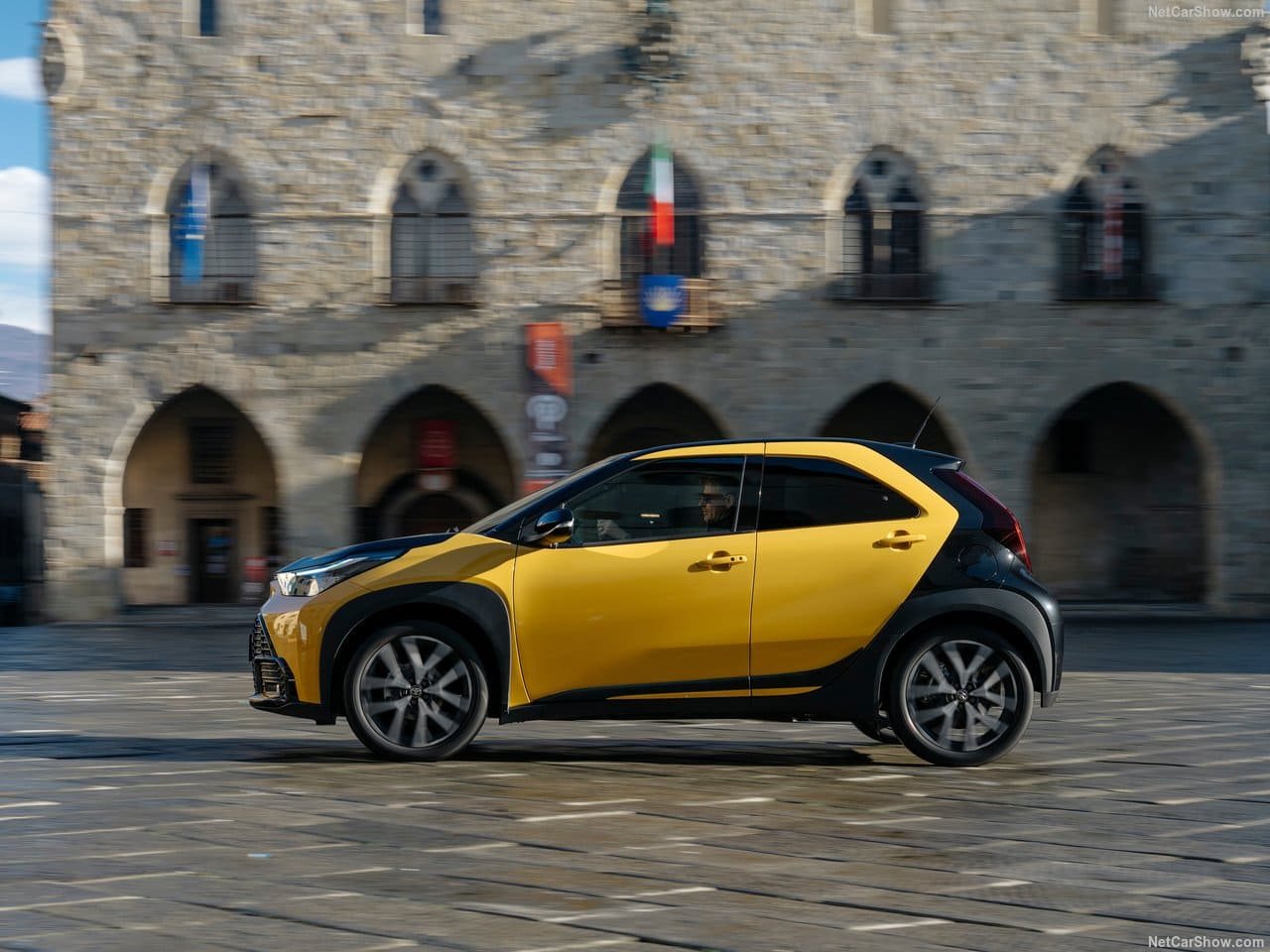 TOYOTA AYGO X HYBRID, foto 38