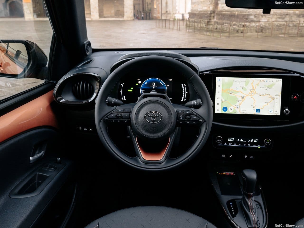 TOYOTA AYGO X HYBRID, foto 86