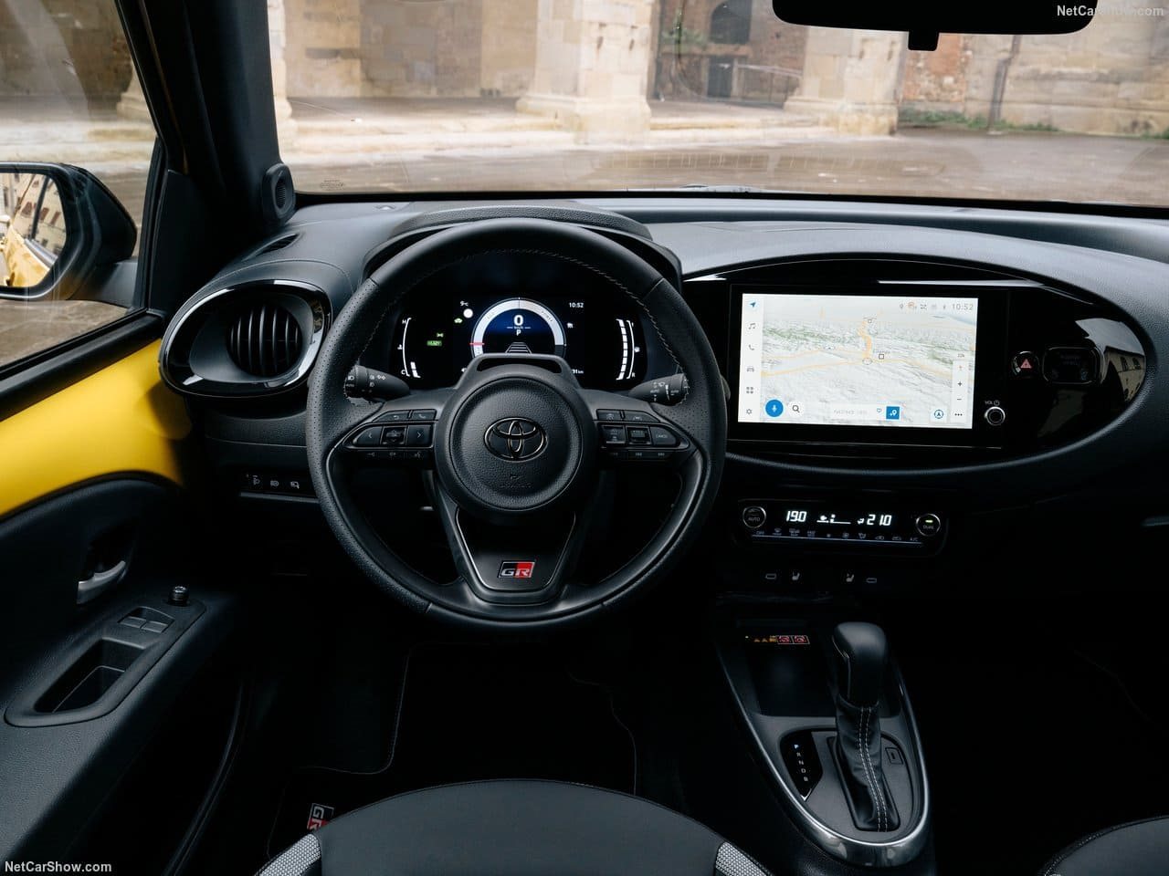 TOYOTA AYGO X HYBRID, foto 87