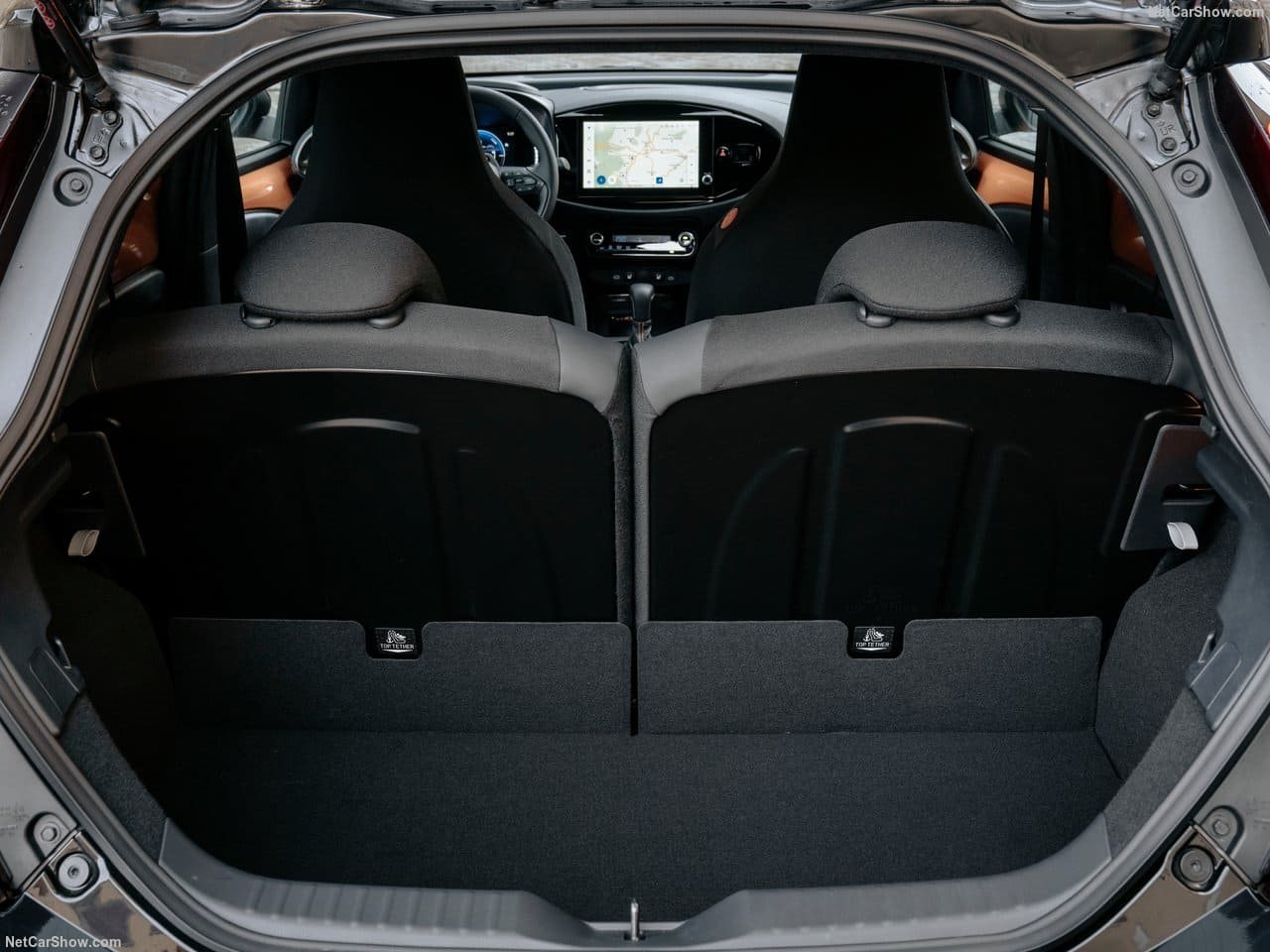 TOYOTA AYGO X HYBRID, foto 105