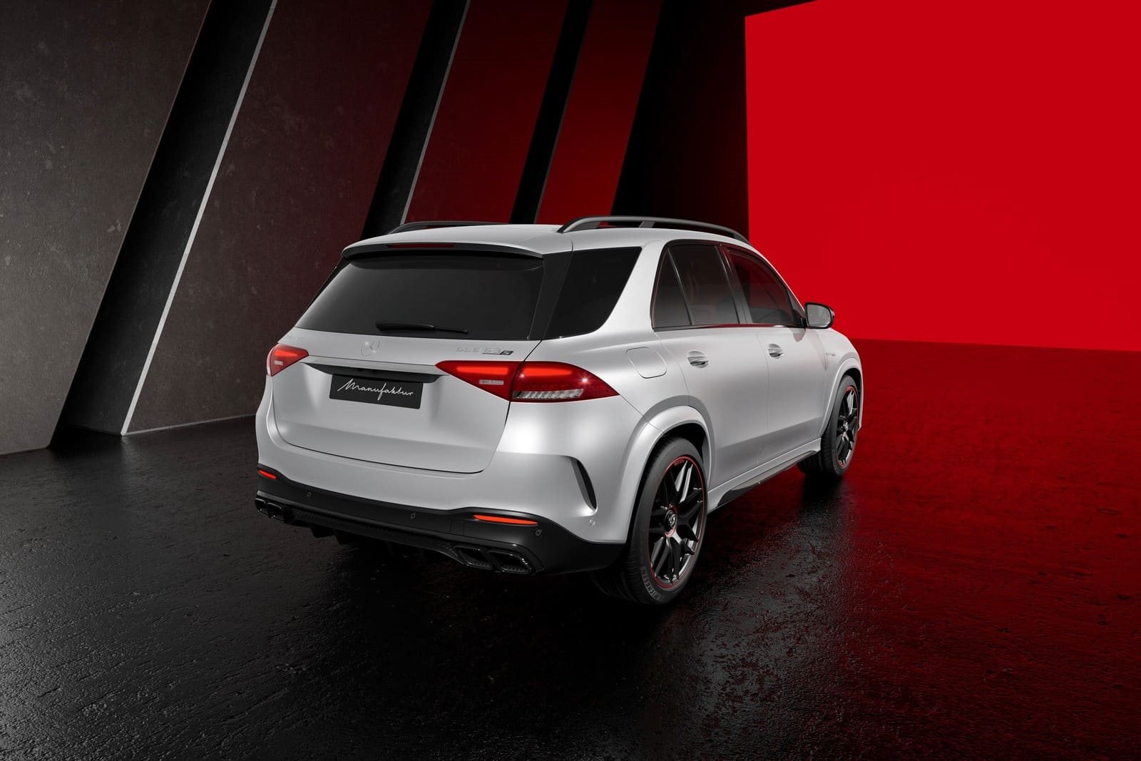 2026 - MERCEDES-AMG GLE & GLS MANUFAKTUR ARCTIC SILVER EDITION, foto 4