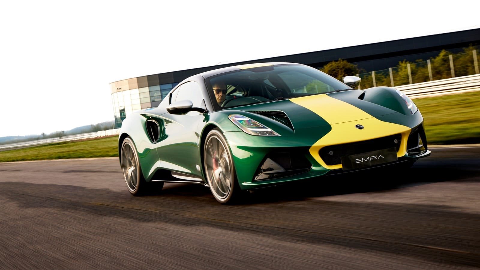 2025 - LOTUS EMIRA CLARK EDITION, foto 2