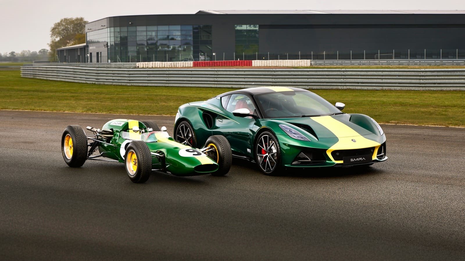 2025 - LOTUS EMIRA CLARK EDITION, foto 23