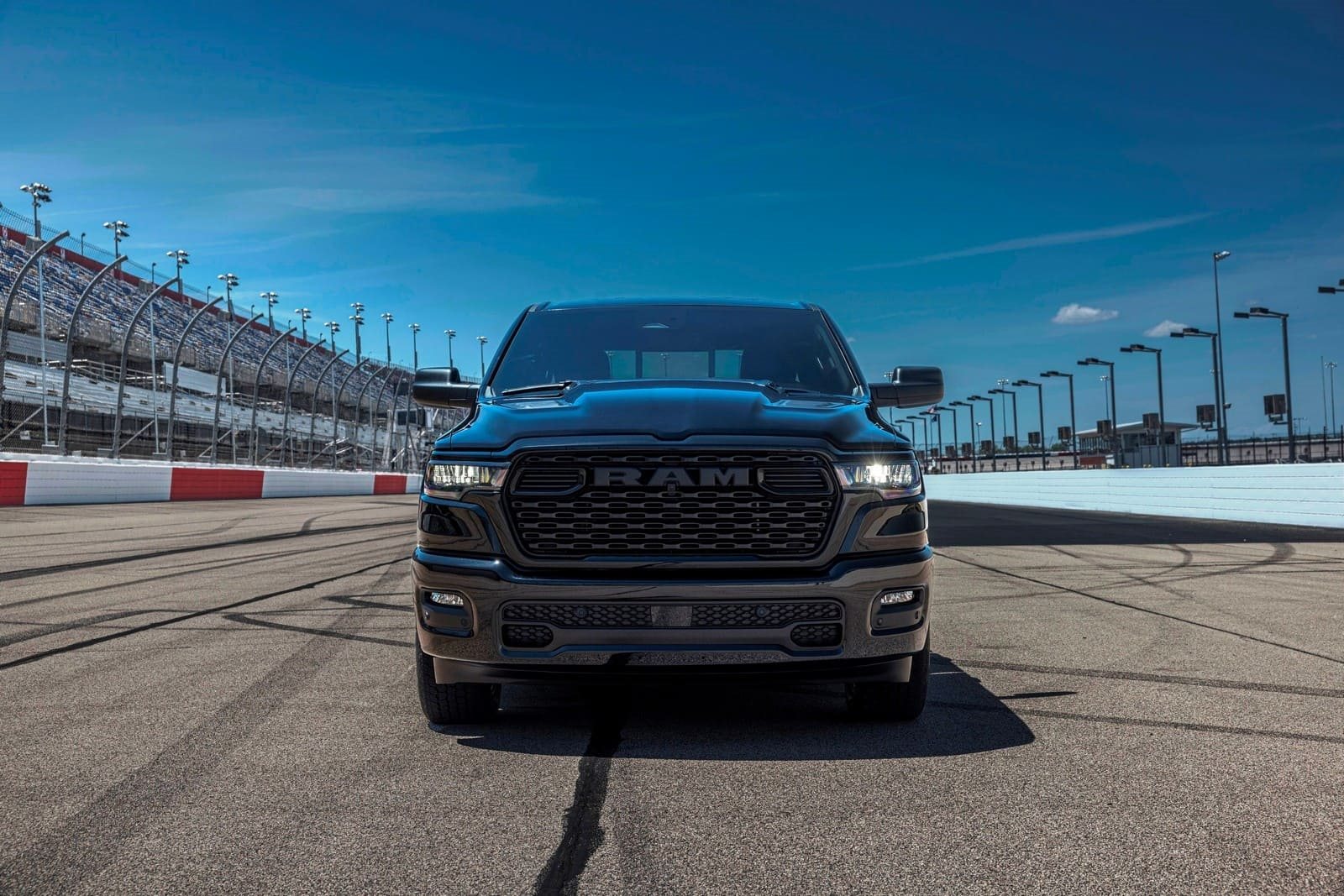 2026 - RAM 1500, foto 3