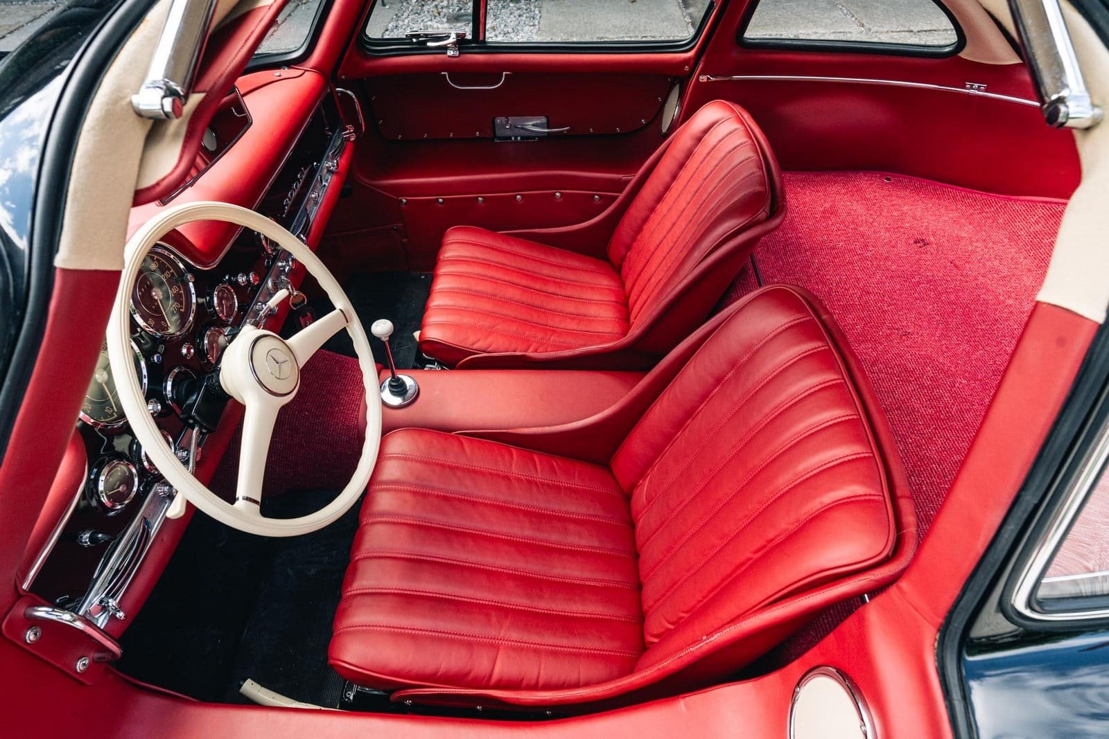 1955 - MERCEDES-BENZ 300 SL GULLWING BLACK, foto 32
