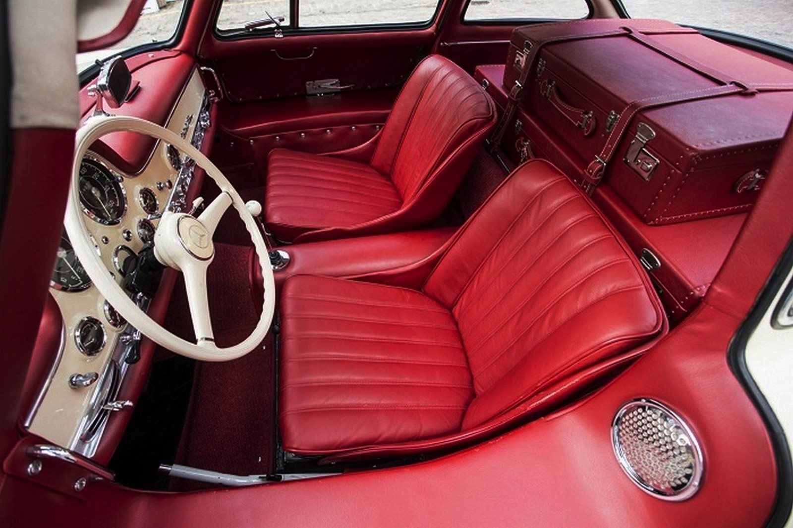 1955 - MERCEDES-BENZ 300 SL GULLWING IVORY, foto 5