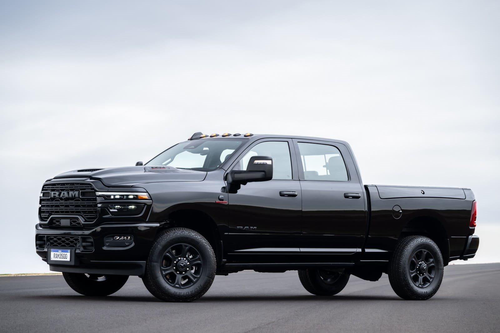 RAM 3500 LARAMIE NIGHT EDITION, foto 9