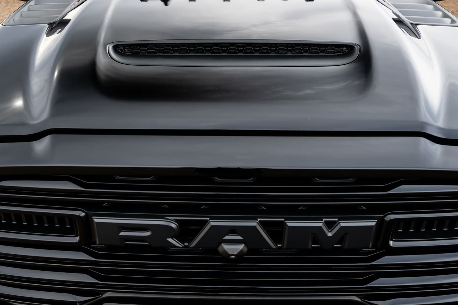 RAM 3500 LARAMIE NIGHT EDITION, foto 25