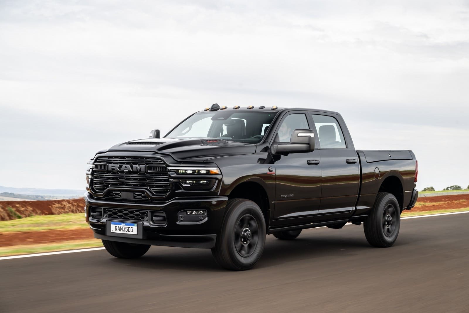 RAM 3500 LARAMIE NIGHT EDITION, foto 38