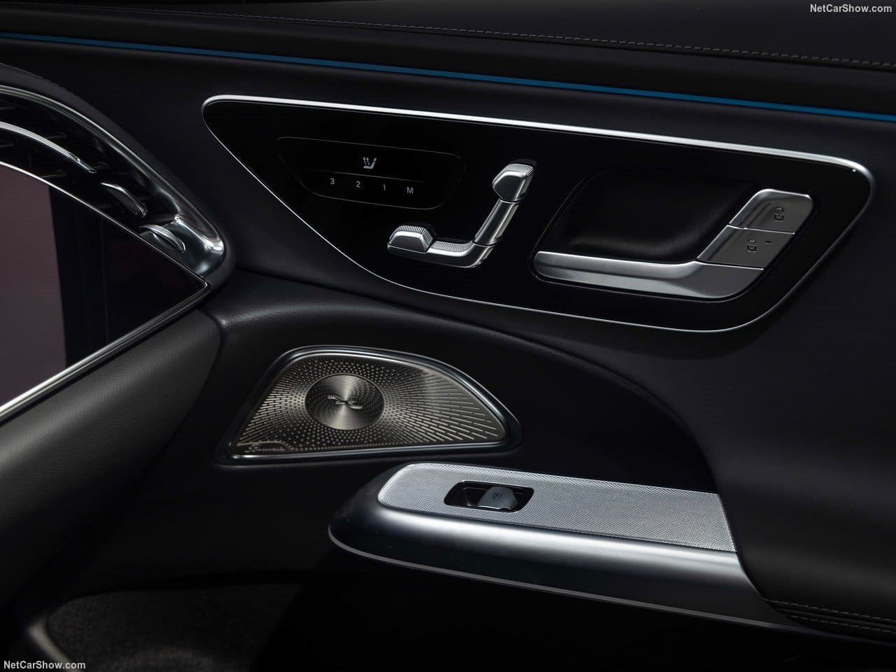 2025 - MERCEDES-AMG E 53 HYBRID US VERSION, foto 28