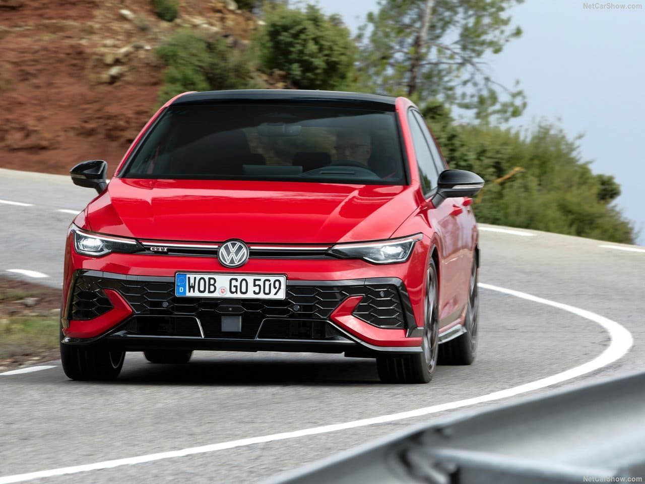 2026 - VOLKSWAGEN GOLF GTI EDITION 50, foto 21