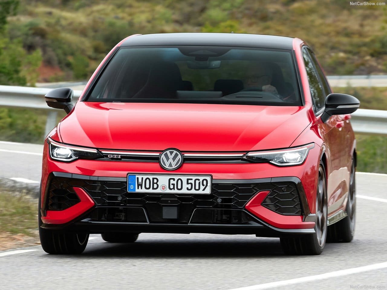 2026 - VOLKSWAGEN GOLF GTI EDITION 50, foto 22