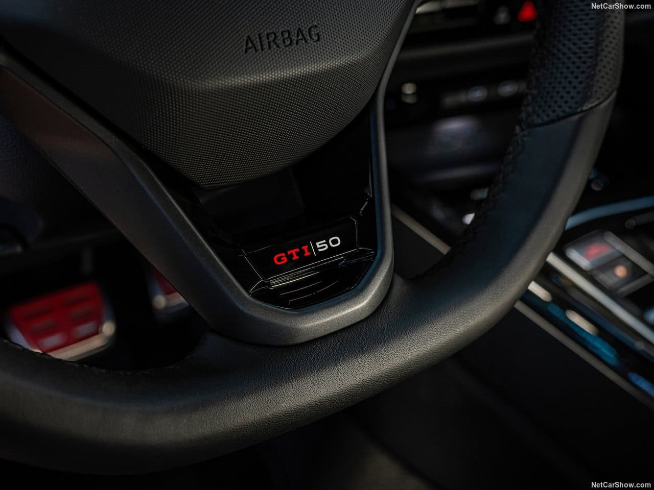 2026 - VOLKSWAGEN GOLF GTI EDITION 50, foto 91