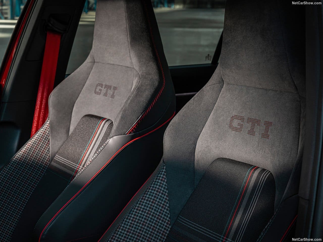 2026 - VOLKSWAGEN GOLF GTI EDITION 50, foto 94
