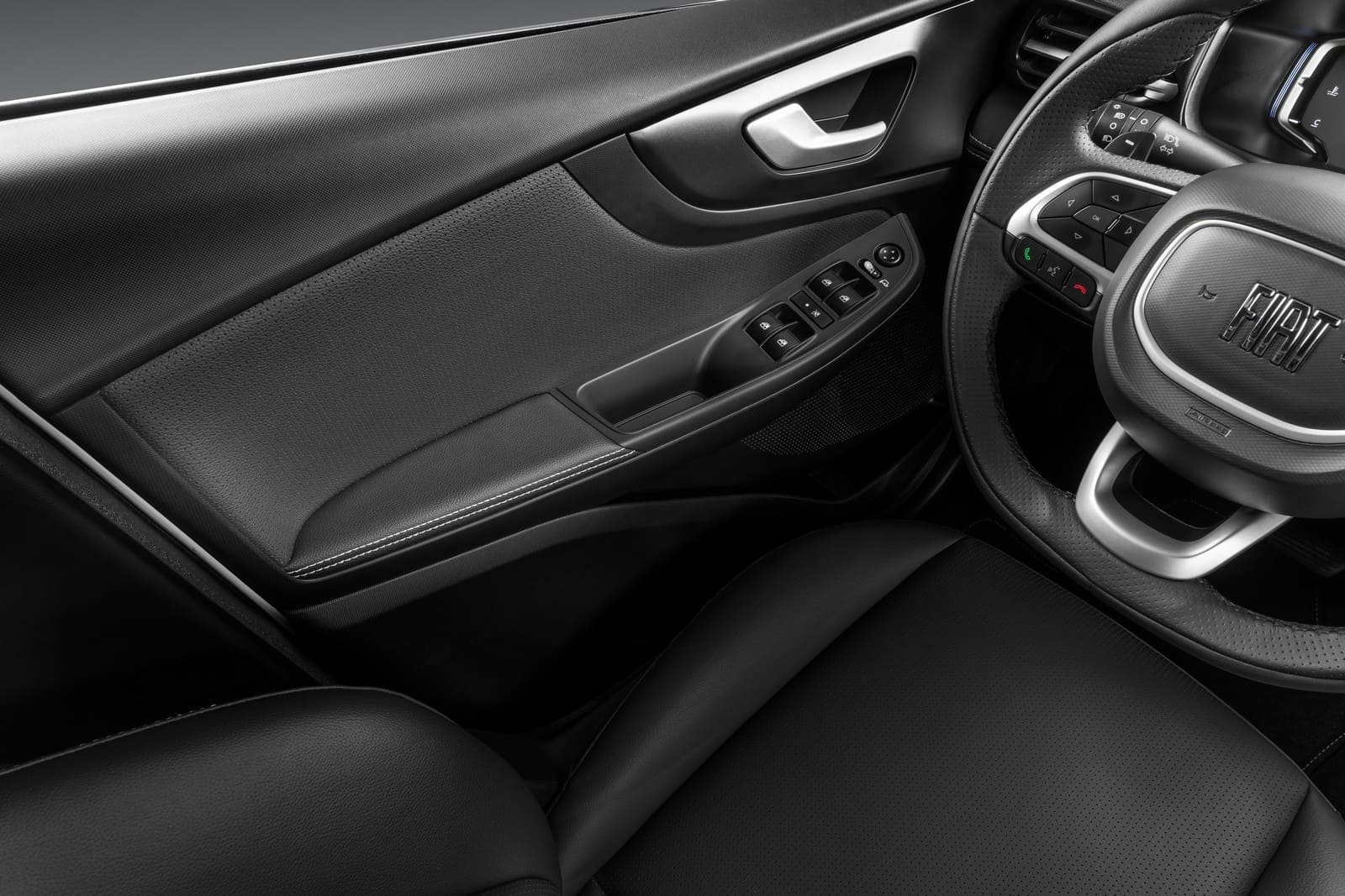 2026 - FIAT FASTBACK LIMITED EDITION, foto 13
