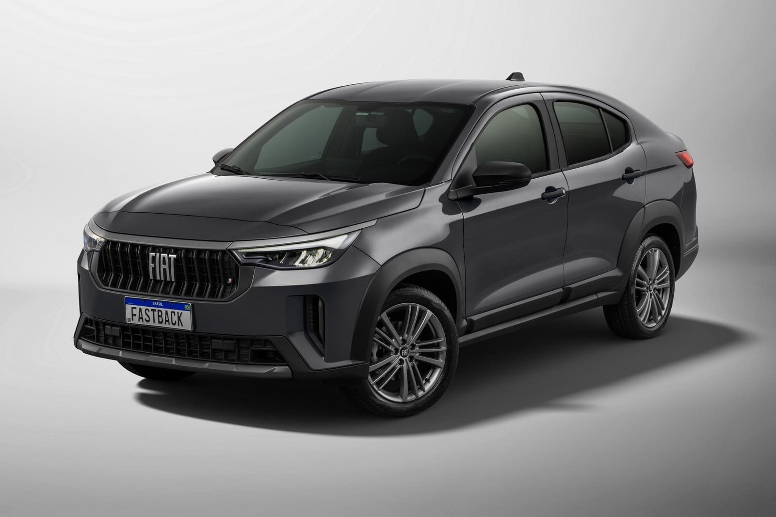 2026 - FIAT FASTBACK T200, foto 2