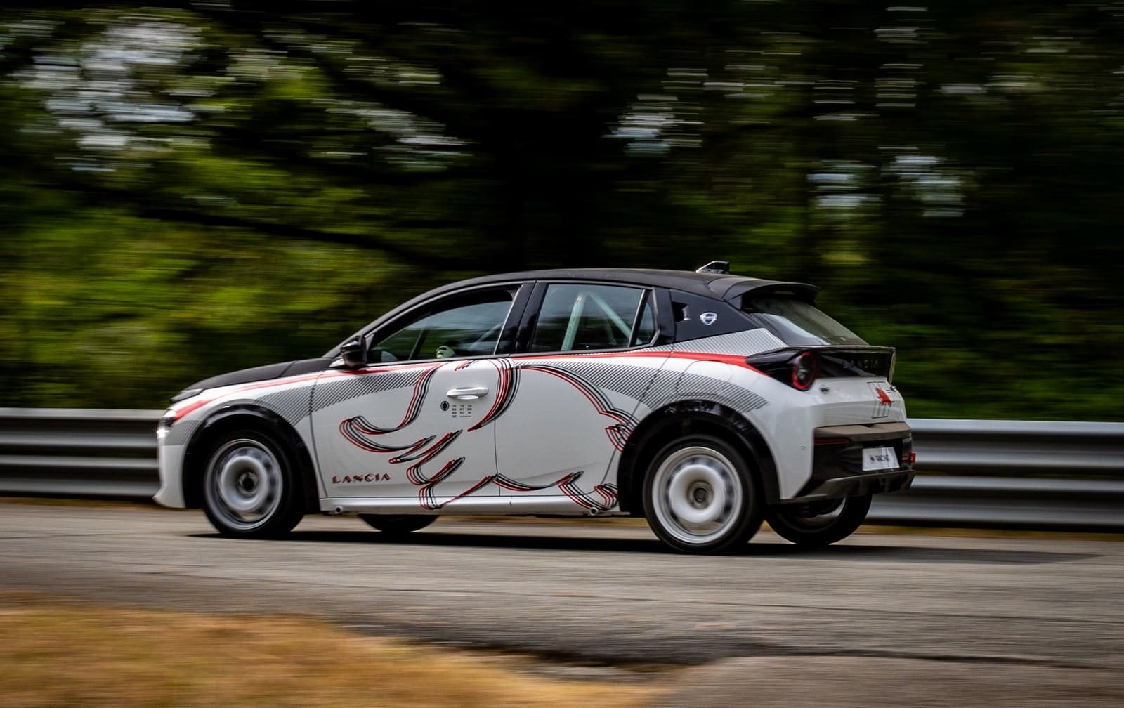 2025 - LANCIA YPSILON HF RACING, foto 2