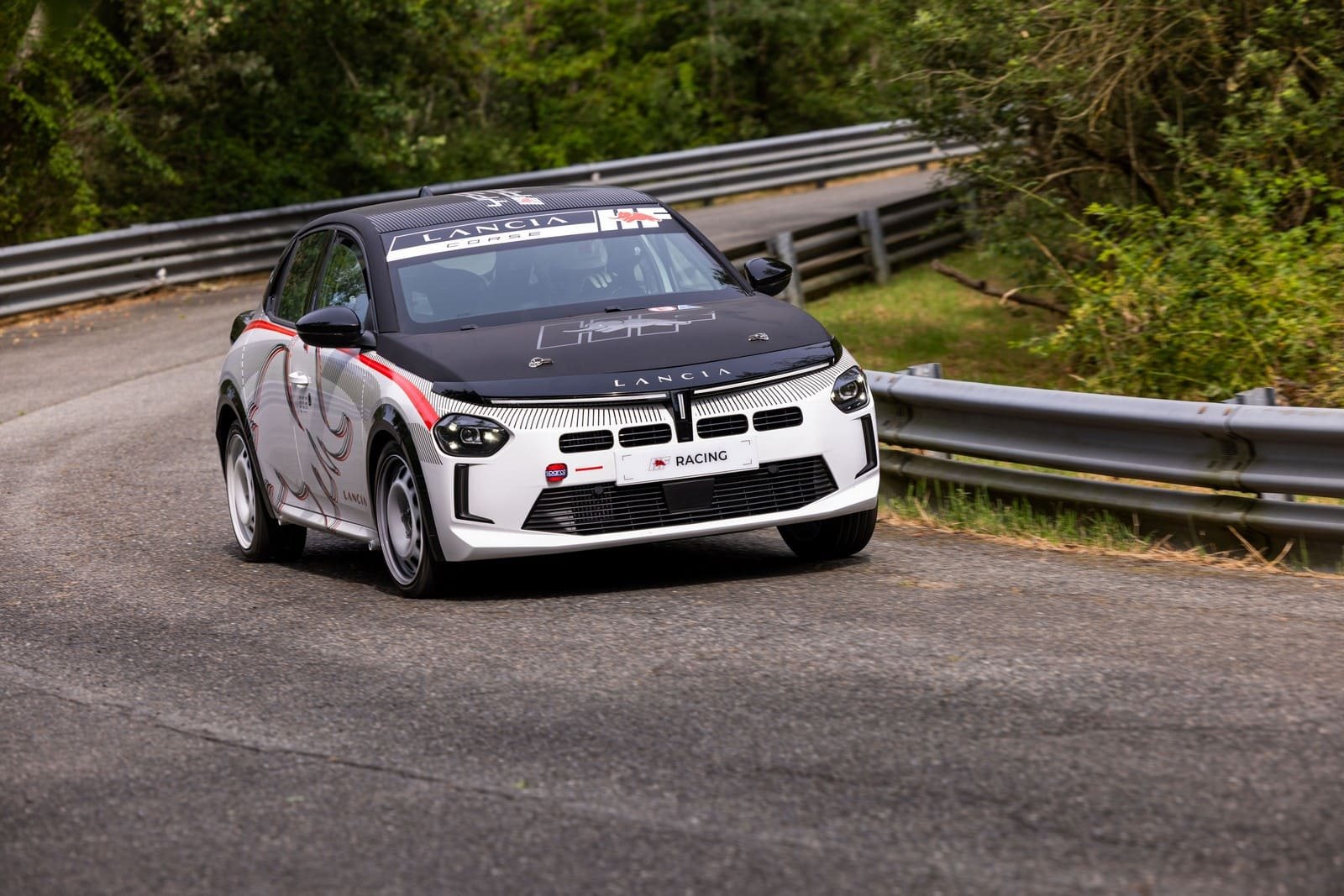 2025 - LANCIA YPSILON HF RACING, foto 11