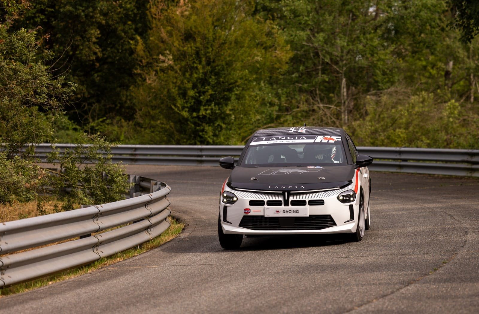 2025 - LANCIA YPSILON HF RACING, foto 12