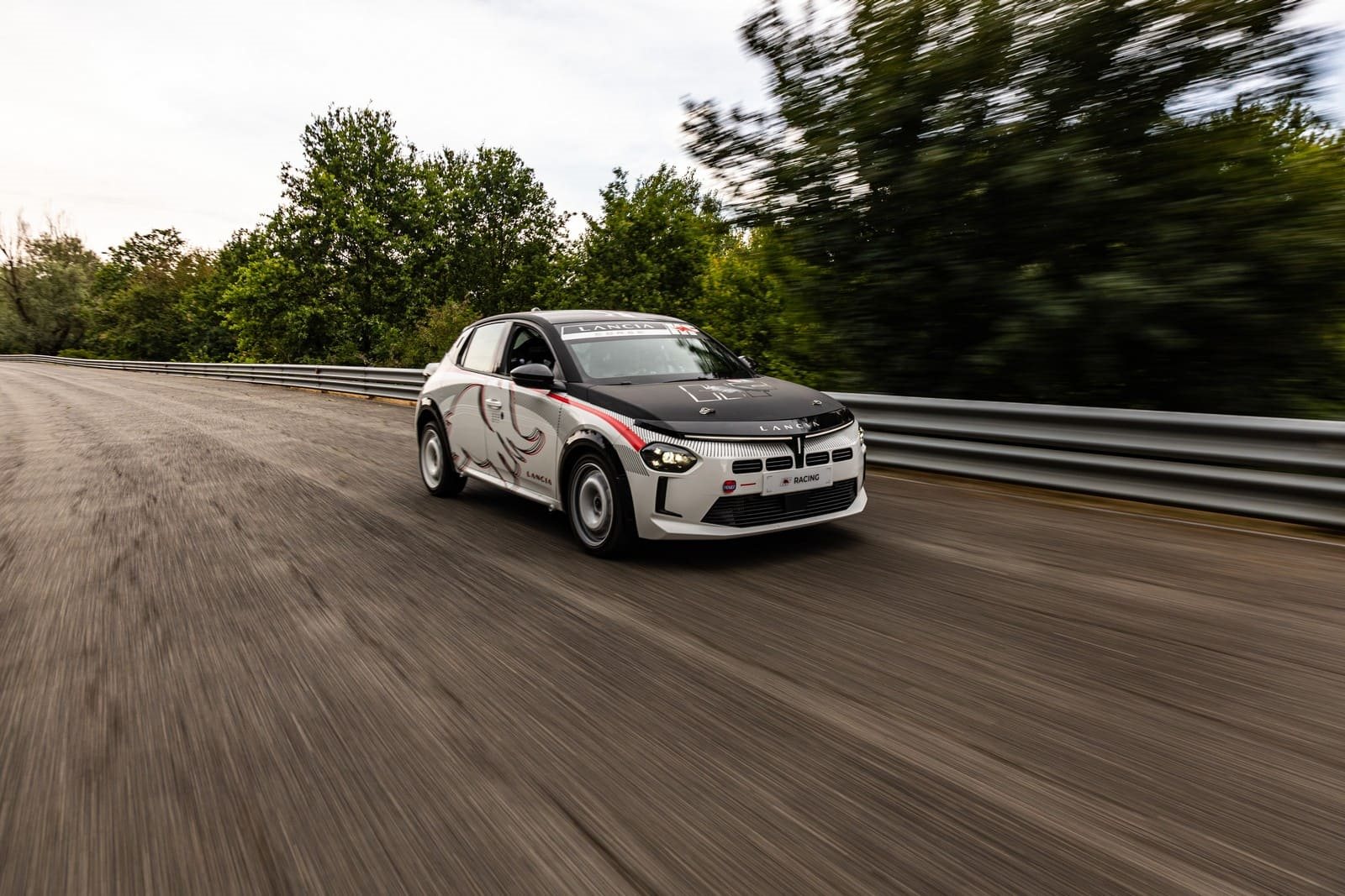2025 - LANCIA YPSILON HF RACING, foto 21
