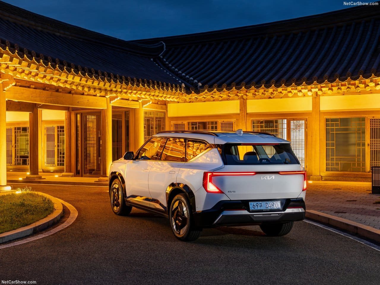 2026 - KIA EV5, foto 57