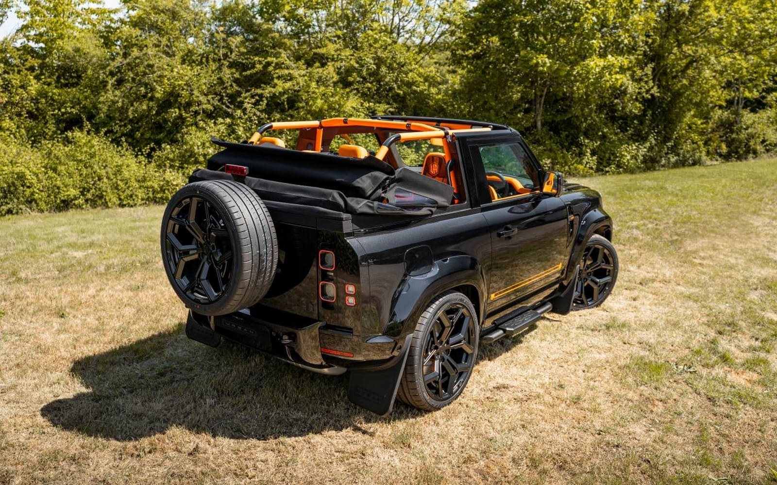 LAND ROVER DEFENDER SOFT-TOP URBAN WIDETRACK HERITAGE, foto 2