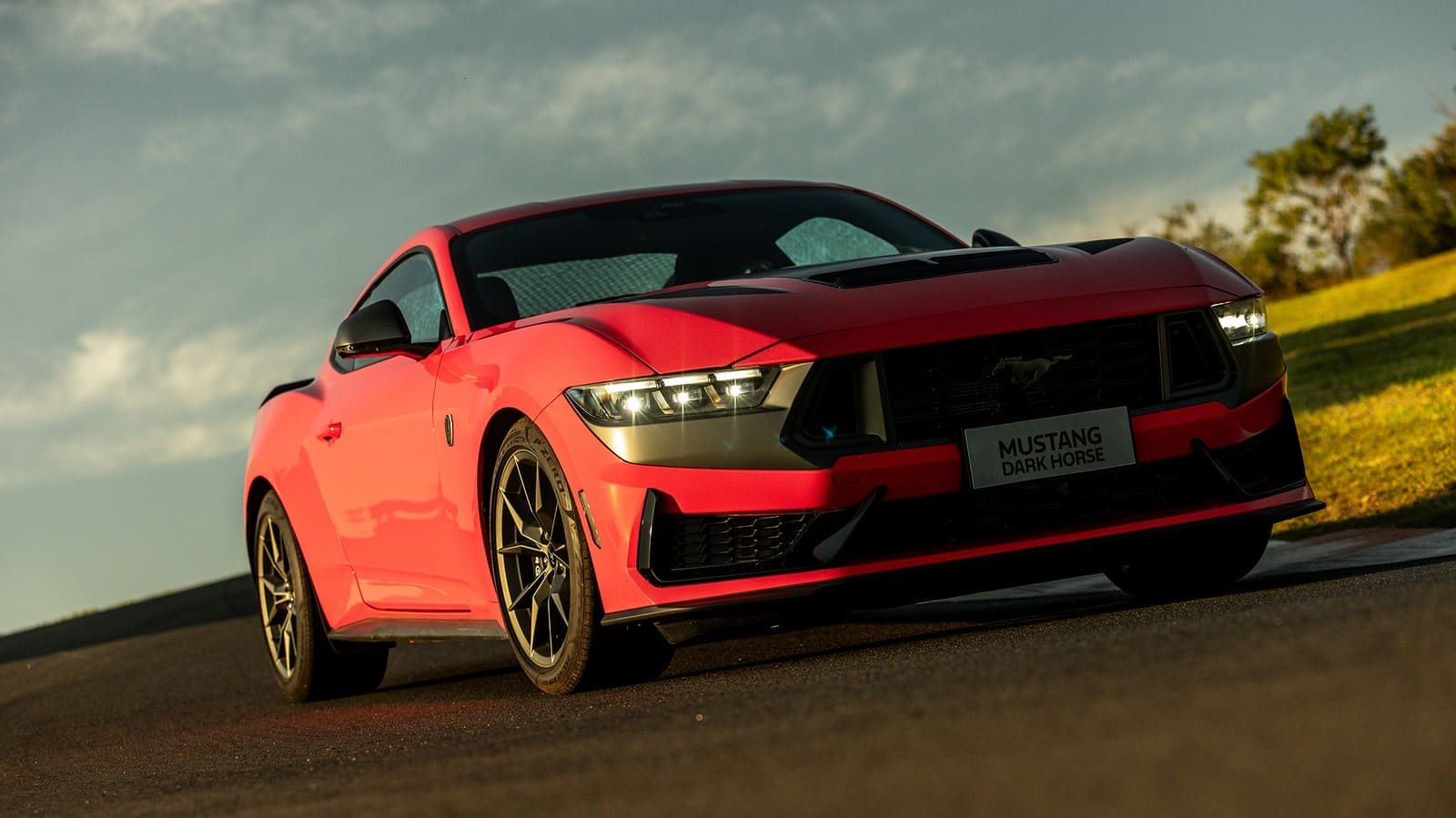 FORD MUSTANG DARK HORSE, foto 4