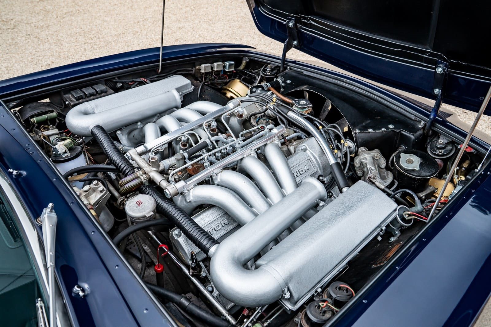 1971 - ASTON MARTIN DBS V8 PACIFIC BLUE, foto 31