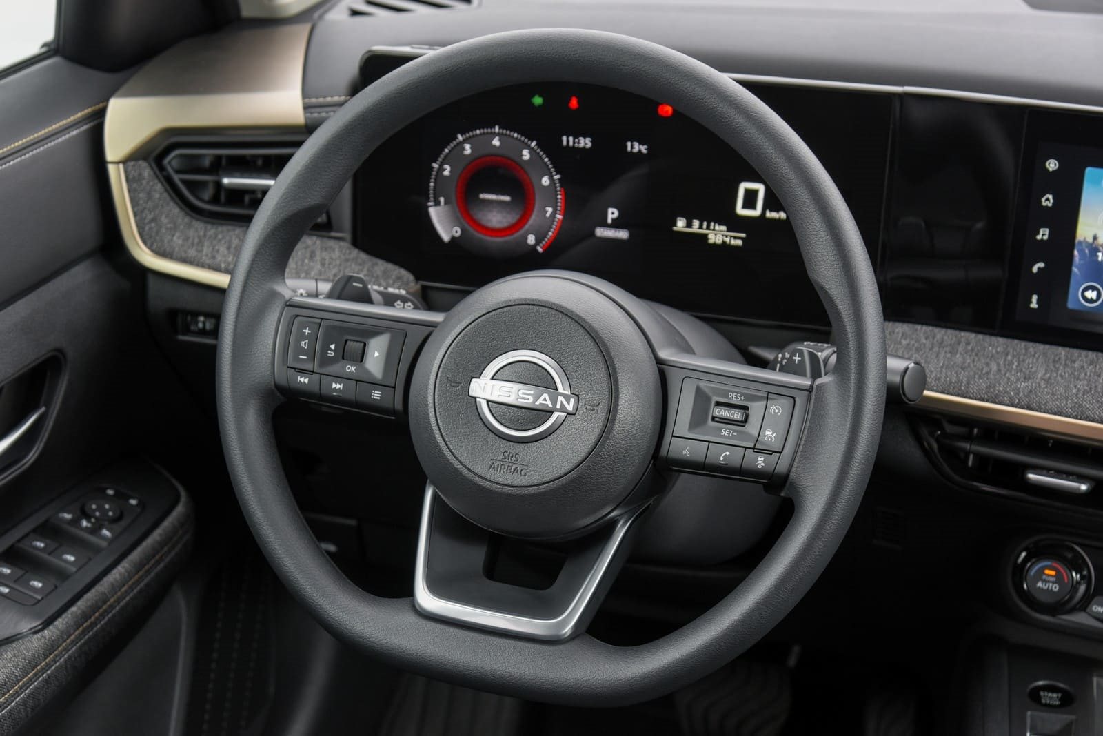 2026 - NISSAN KICKS ADVANCE, foto 4