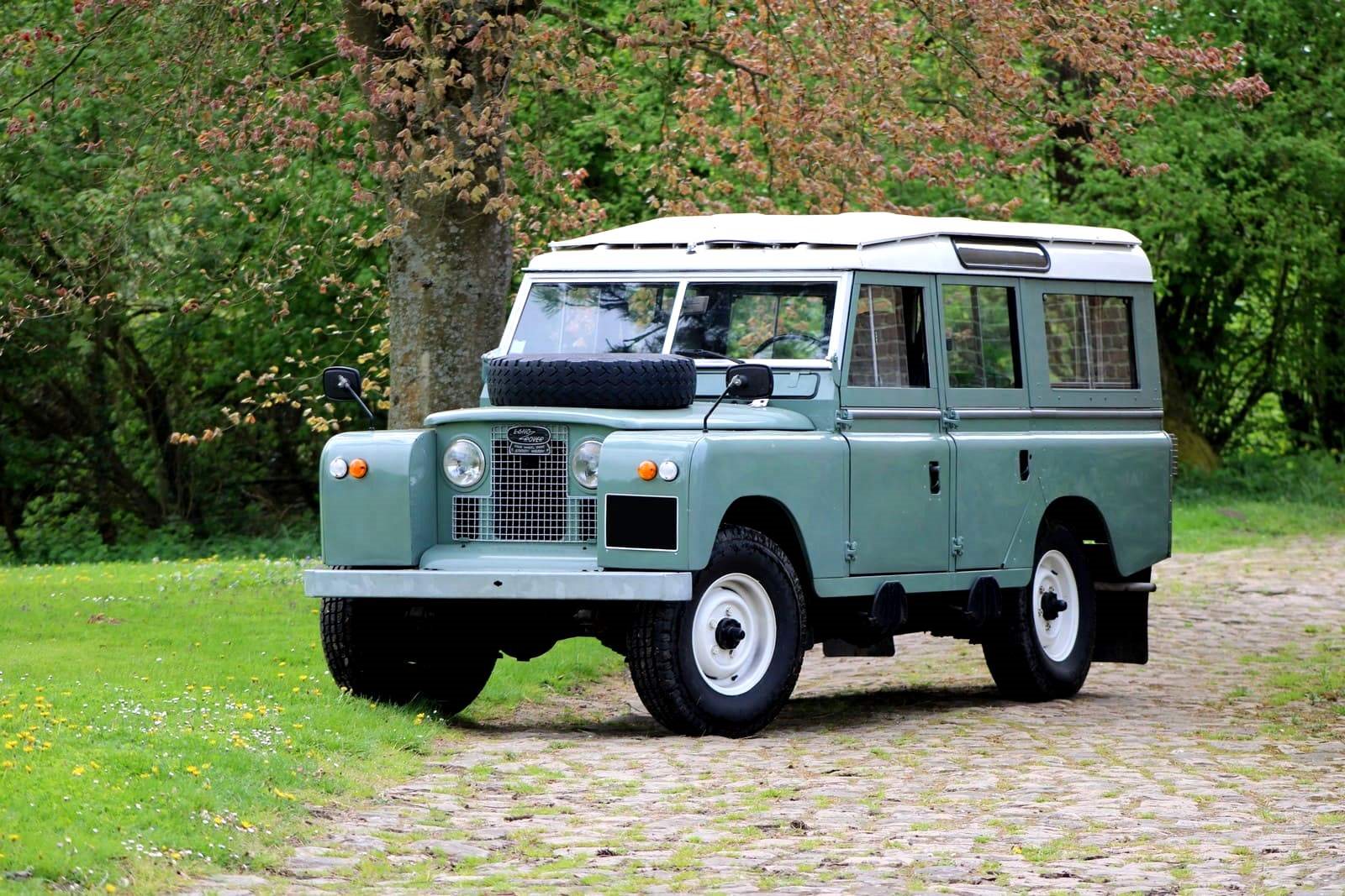 LAND ROVER 109 SERIES IIA STATION WAGON, foto 1