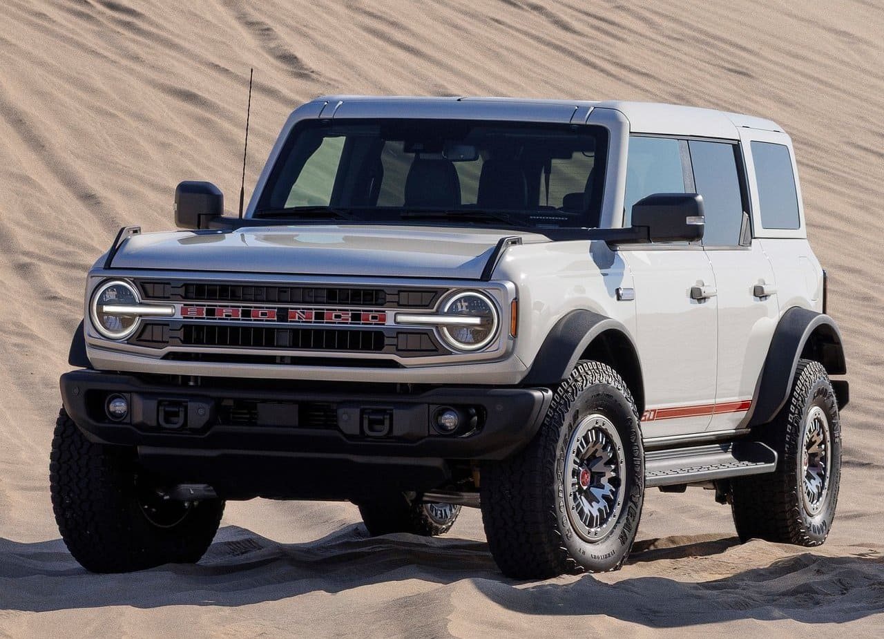 FORD BRONCO 60TH ANNIVERSARY, foto 1