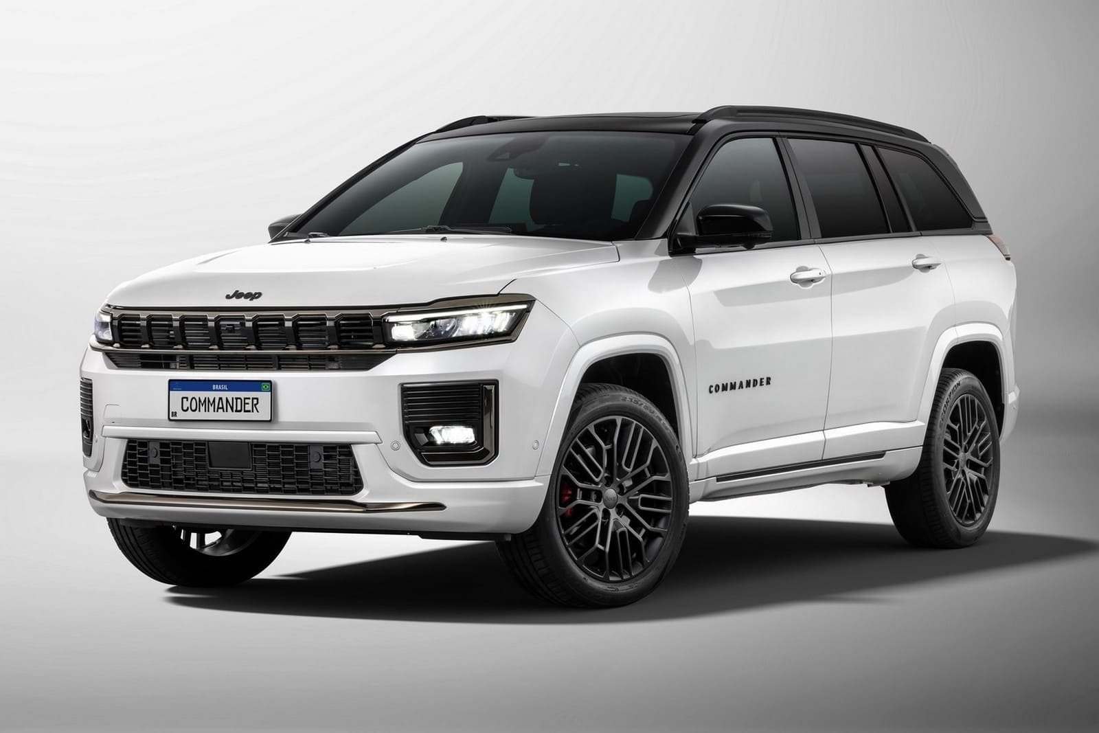 2026 - JEEP COMMANDER BLACKHAWK, foto 3