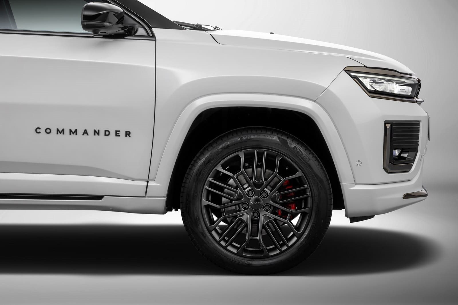 2026 - JEEP COMMANDER BLACKHAWK, foto 10