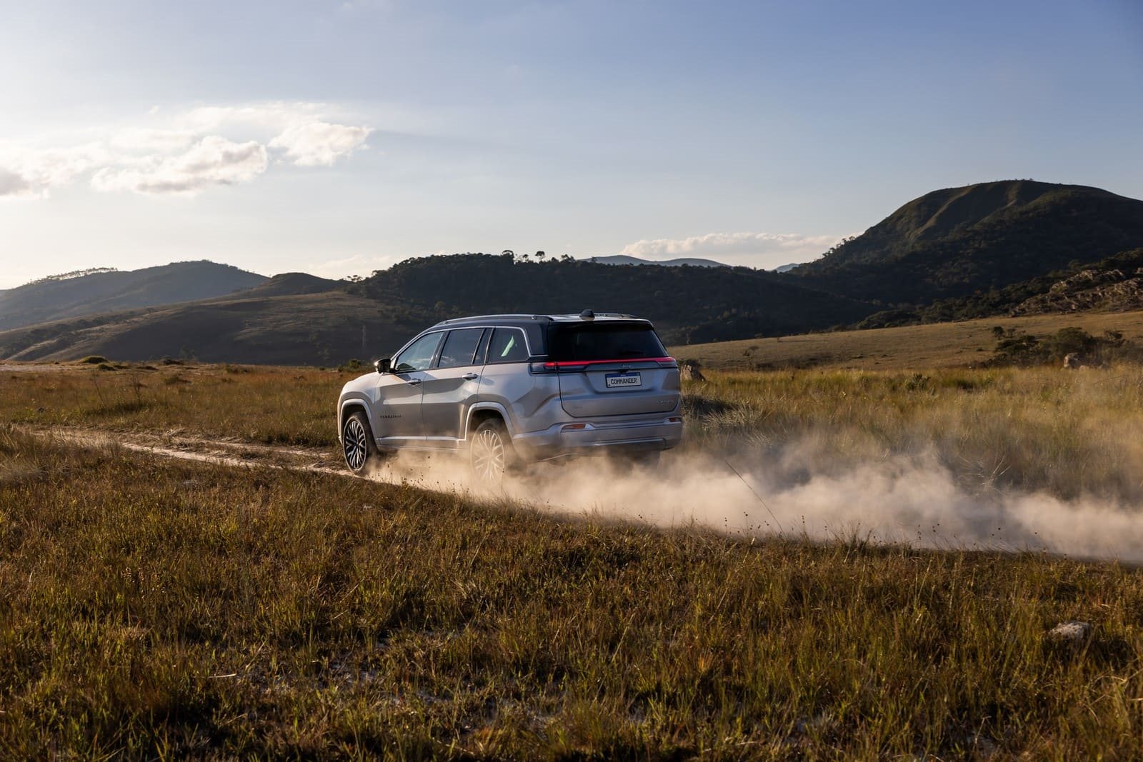 2026 - JEEP COMMANDER OVERLAND, foto 23