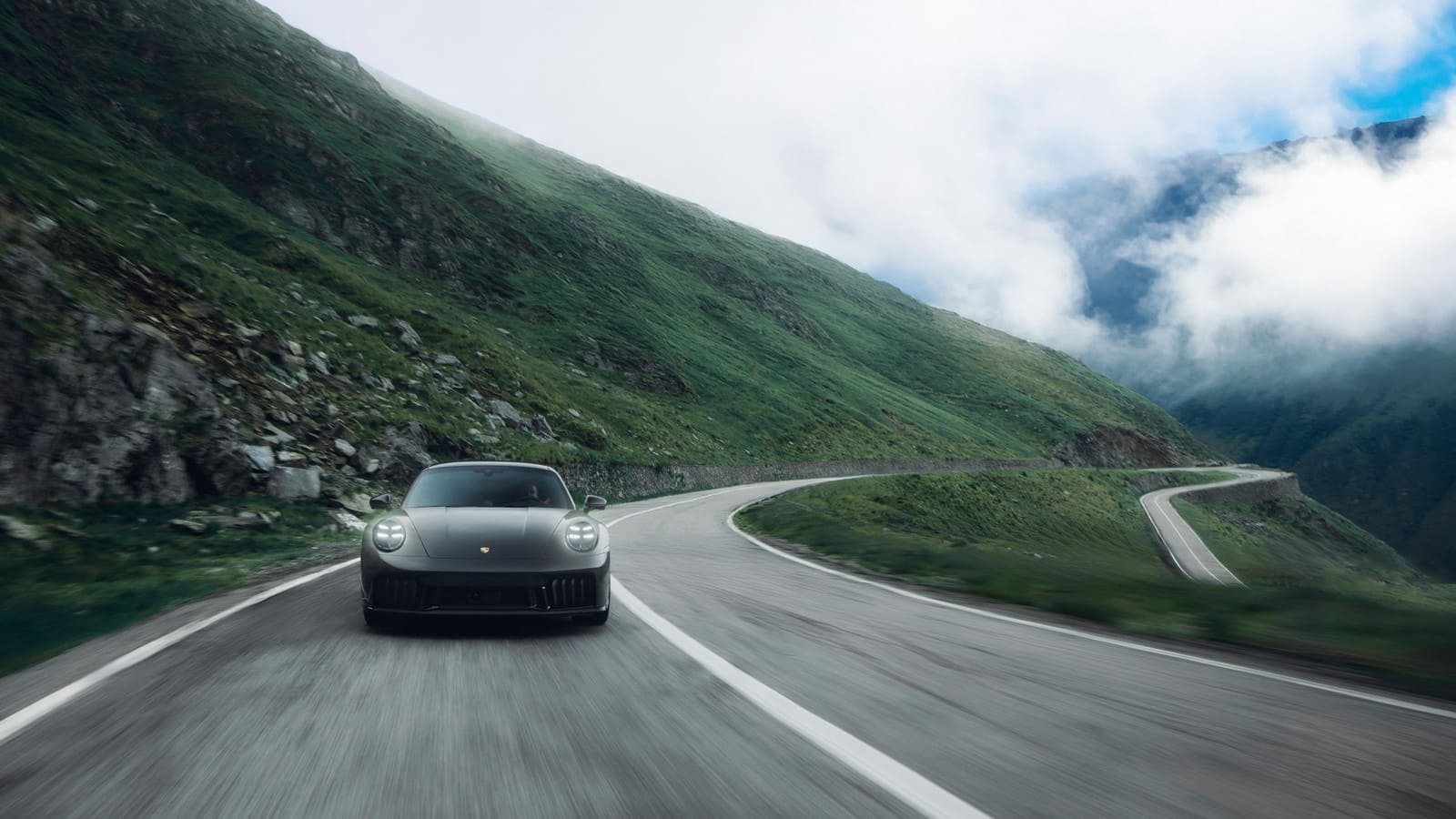 2025 - PORSCHE 911 CARRERA 4 GTS TRIBUTE TO TRANSFAGARASAN, foto 3