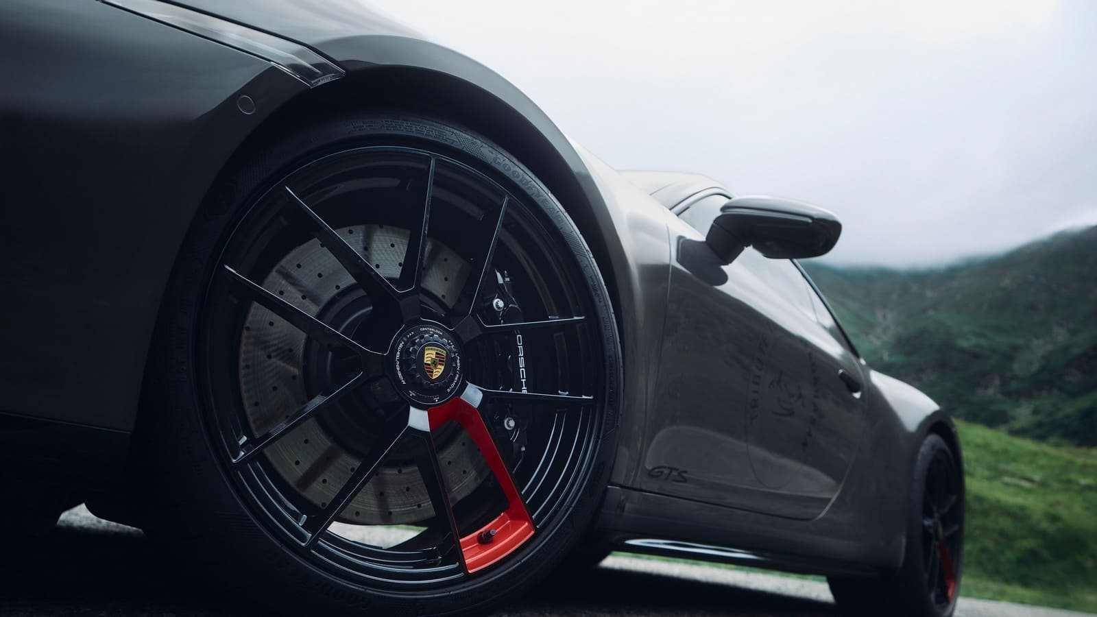 2025 - PORSCHE 911 CARRERA 4 GTS TRIBUTE TO TRANSFAGARASAN, foto 12