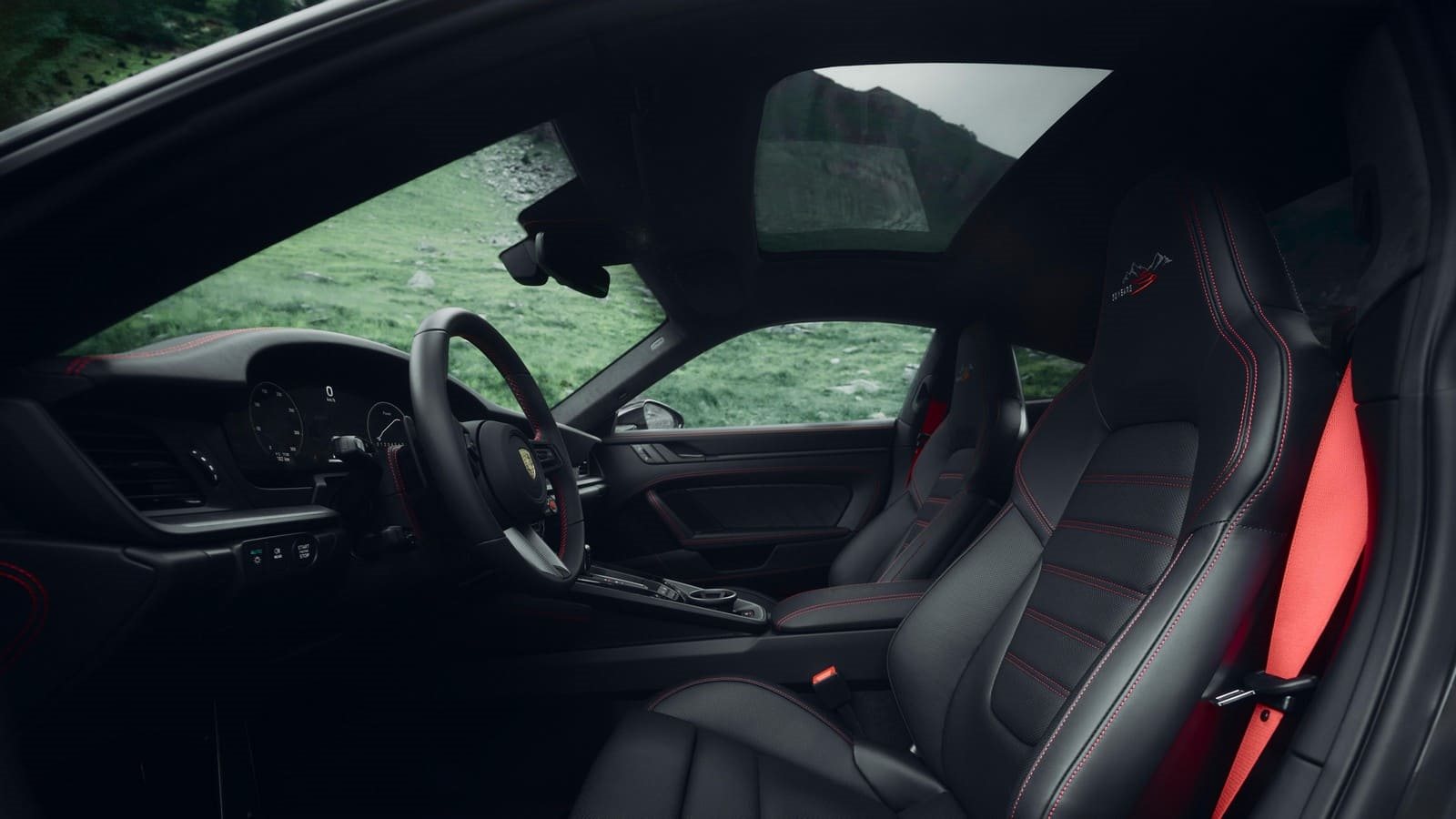 2025 - PORSCHE 911 CARRERA 4 GTS TRIBUTE TO TRANSFAGARASAN, foto 15