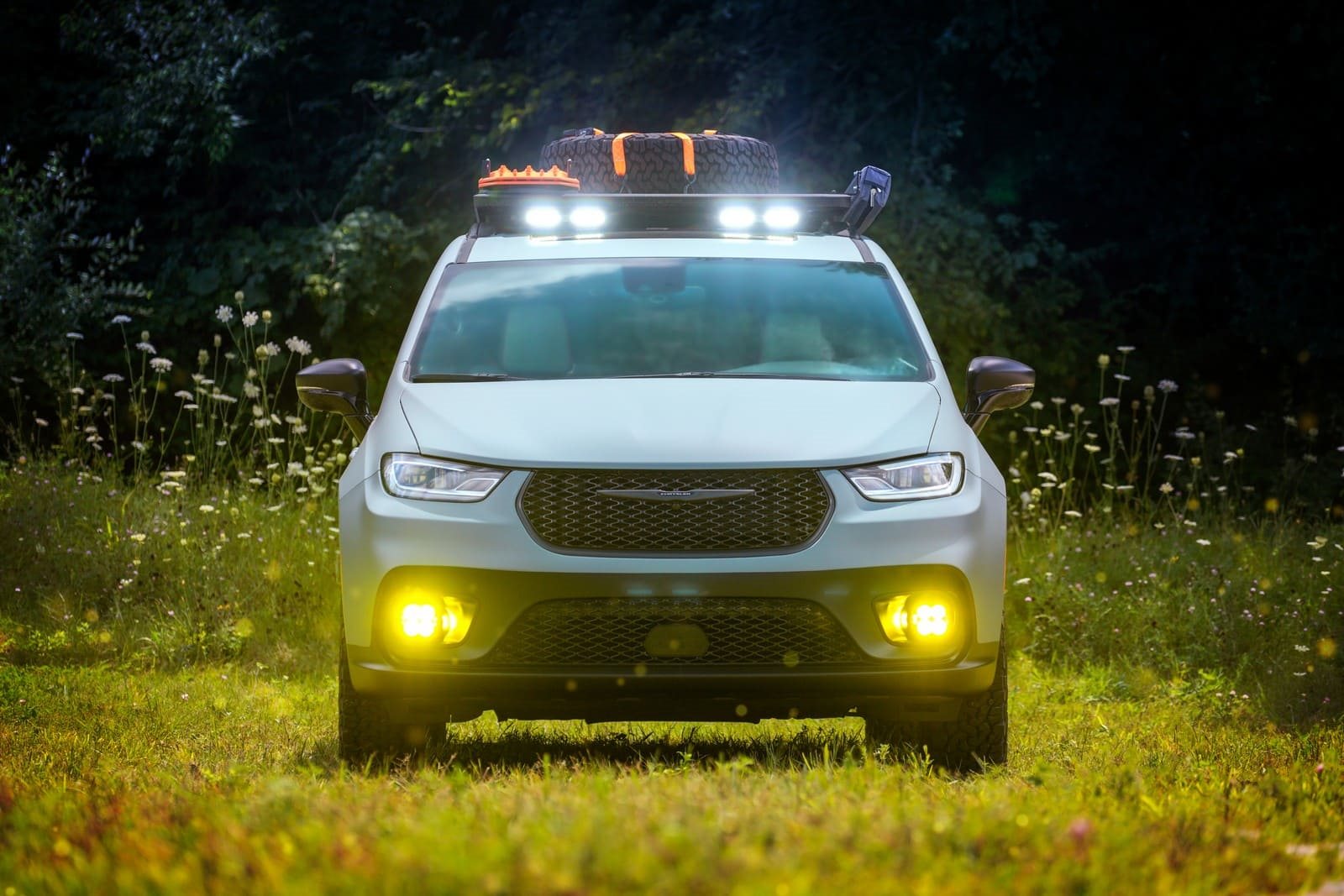 CHRYSLER PACIFICA GRIZZLY PEAK CONCEPT, foto 2