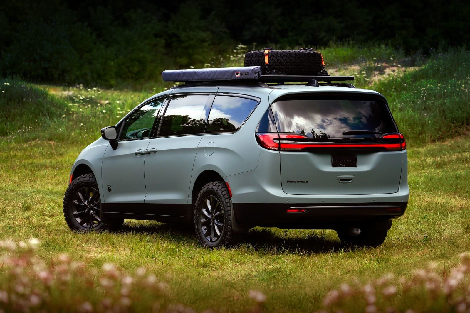 CHRYSLER PACIFICA GRIZZLY PEAK CONCEPT, foto 4