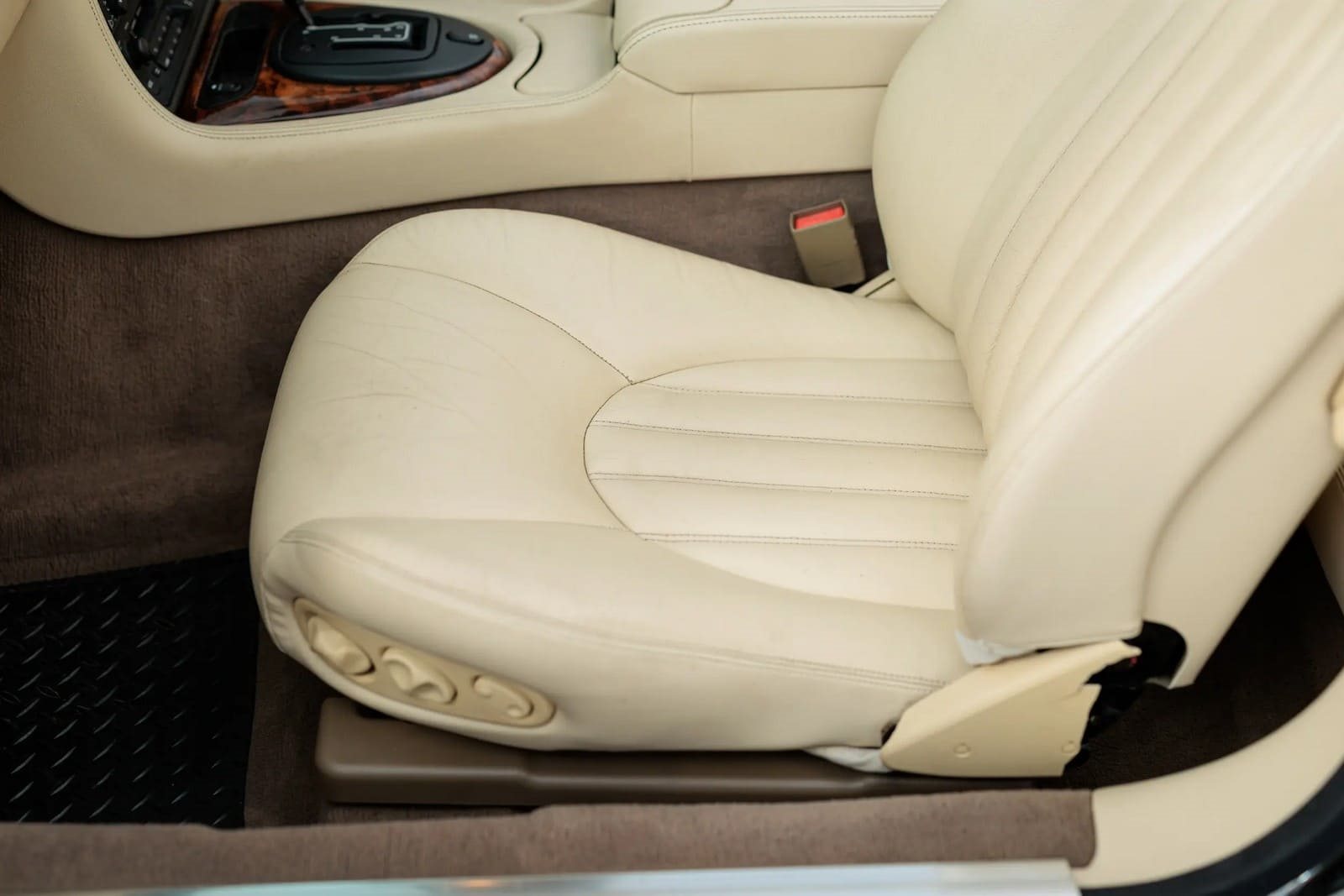 1997 - JAGUAR XK8 CONVERTIBLE, foto 31