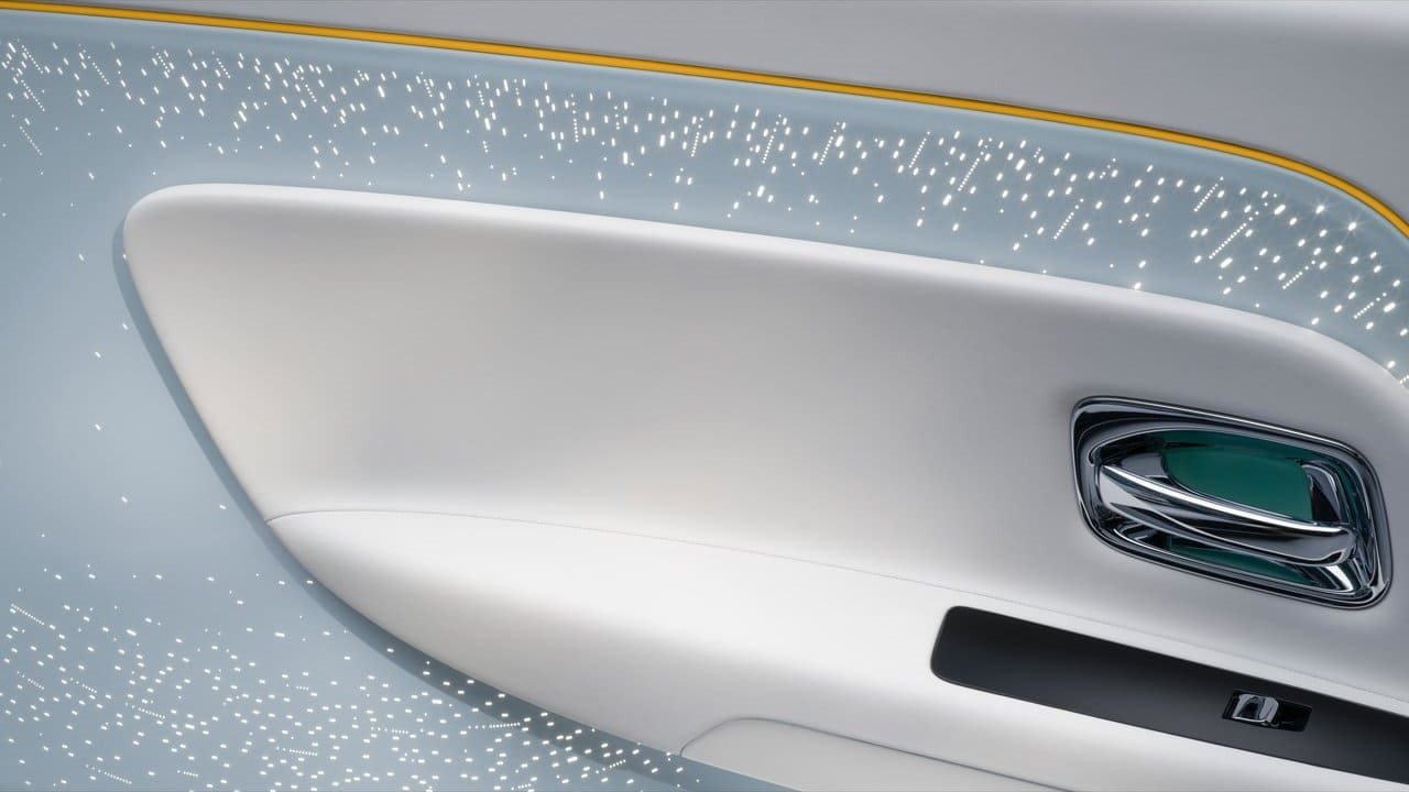 2026 - ROLLS-ROYCE SPECTRE INSPIRED BY PRIMAVERA, foto 32
