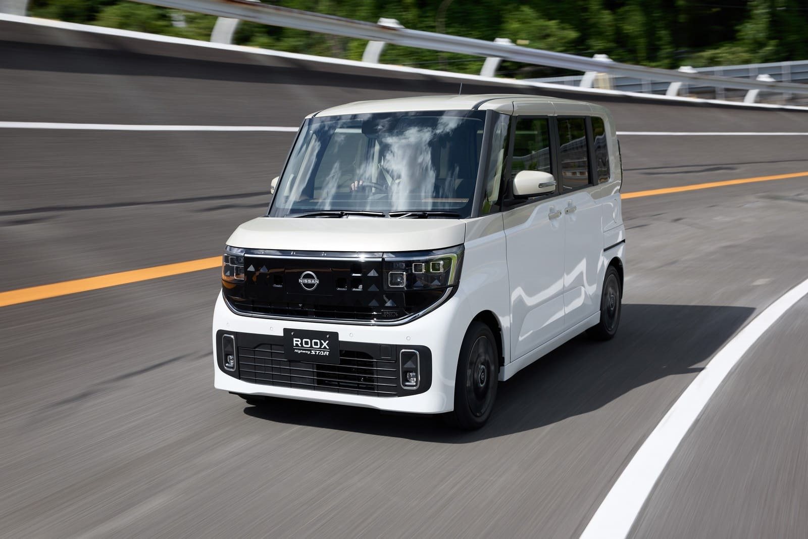 NISSAN ROOX, foto 1