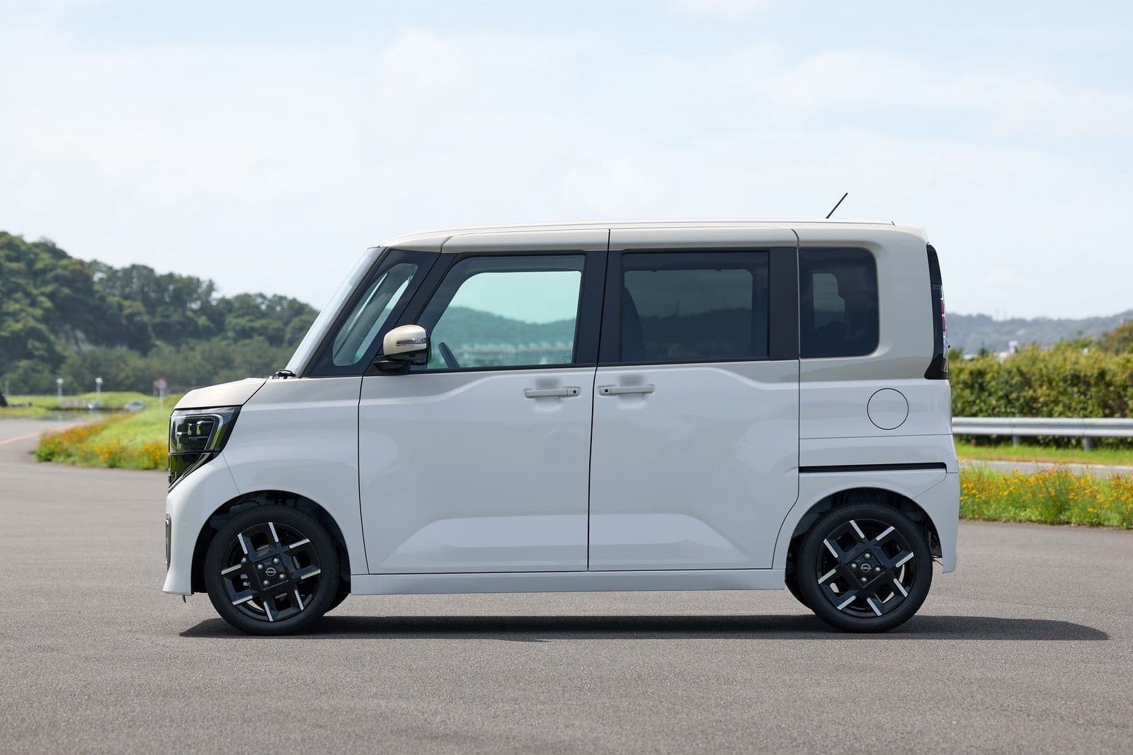 NISSAN ROOX, foto 16